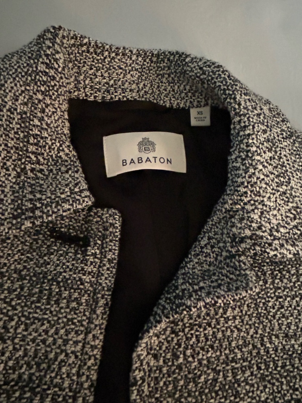 Aritzia Tweed Suit 🖤 - Picture 5 of 7